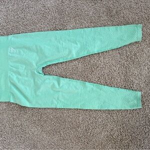 Women’s mint Green Textured Leggings
